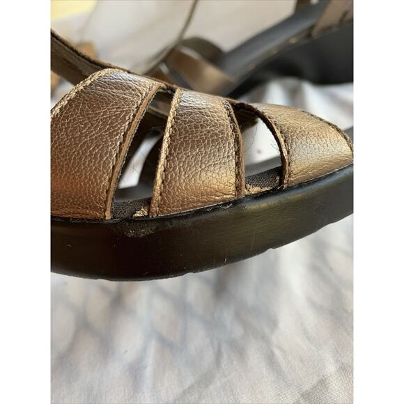 Clarks Womens Sandals Size 11 Bronze Color - Picture 7 of 10